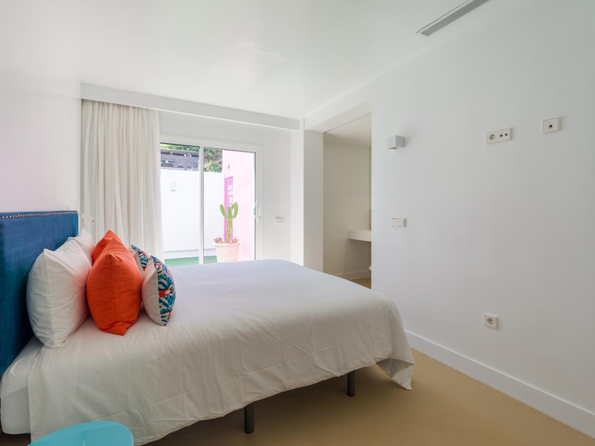 Miami Queens Villa With Private Pool By Tenpropertiesgc San Bartolome Bagian luar foto