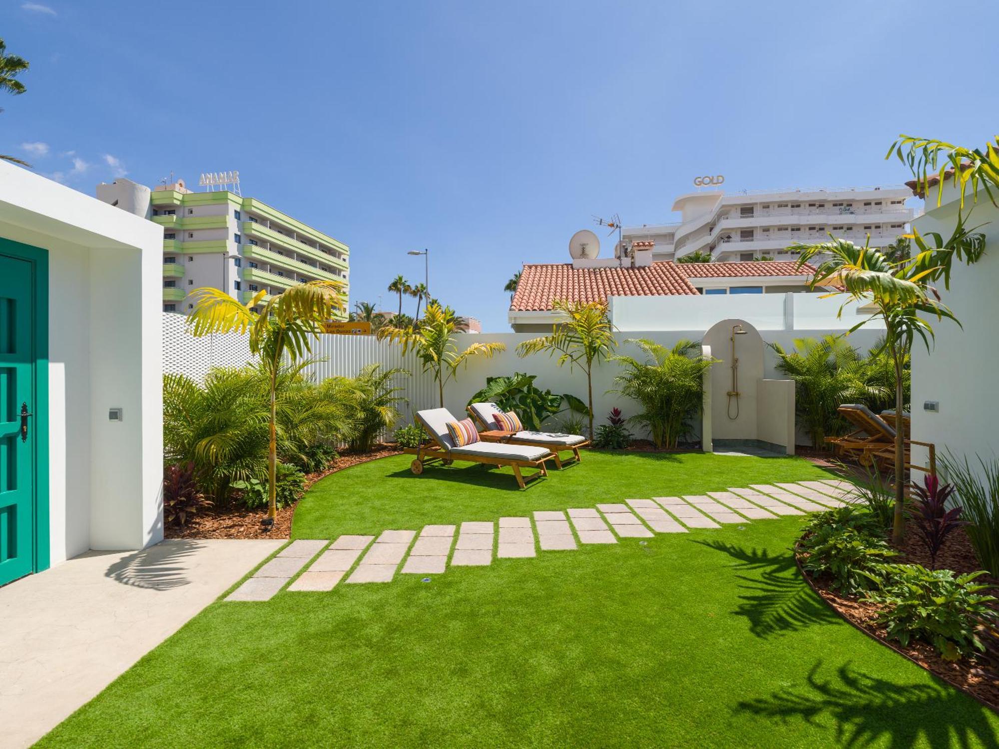 Miami Queens Villa With Private Pool By Tenpropertiesgc San Bartolome Bagian luar foto