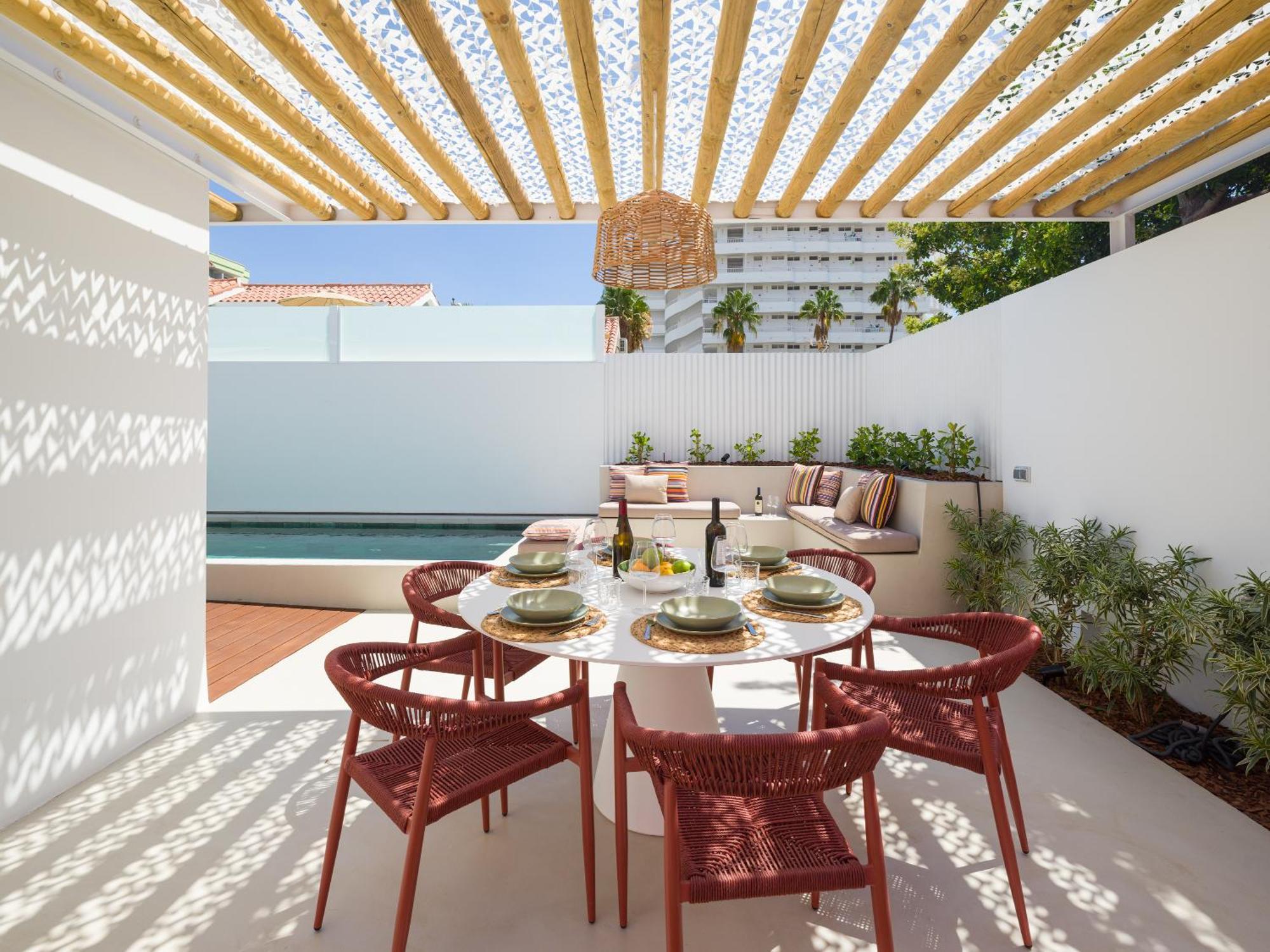 Miami Queens Villa With Private Pool By Tenpropertiesgc San Bartolome Bagian luar foto