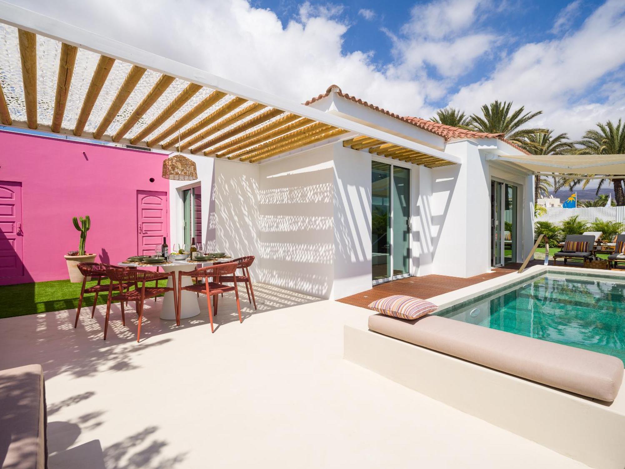 Miami Queens Villa With Private Pool By Tenpropertiesgc San Bartolome Bagian luar foto
