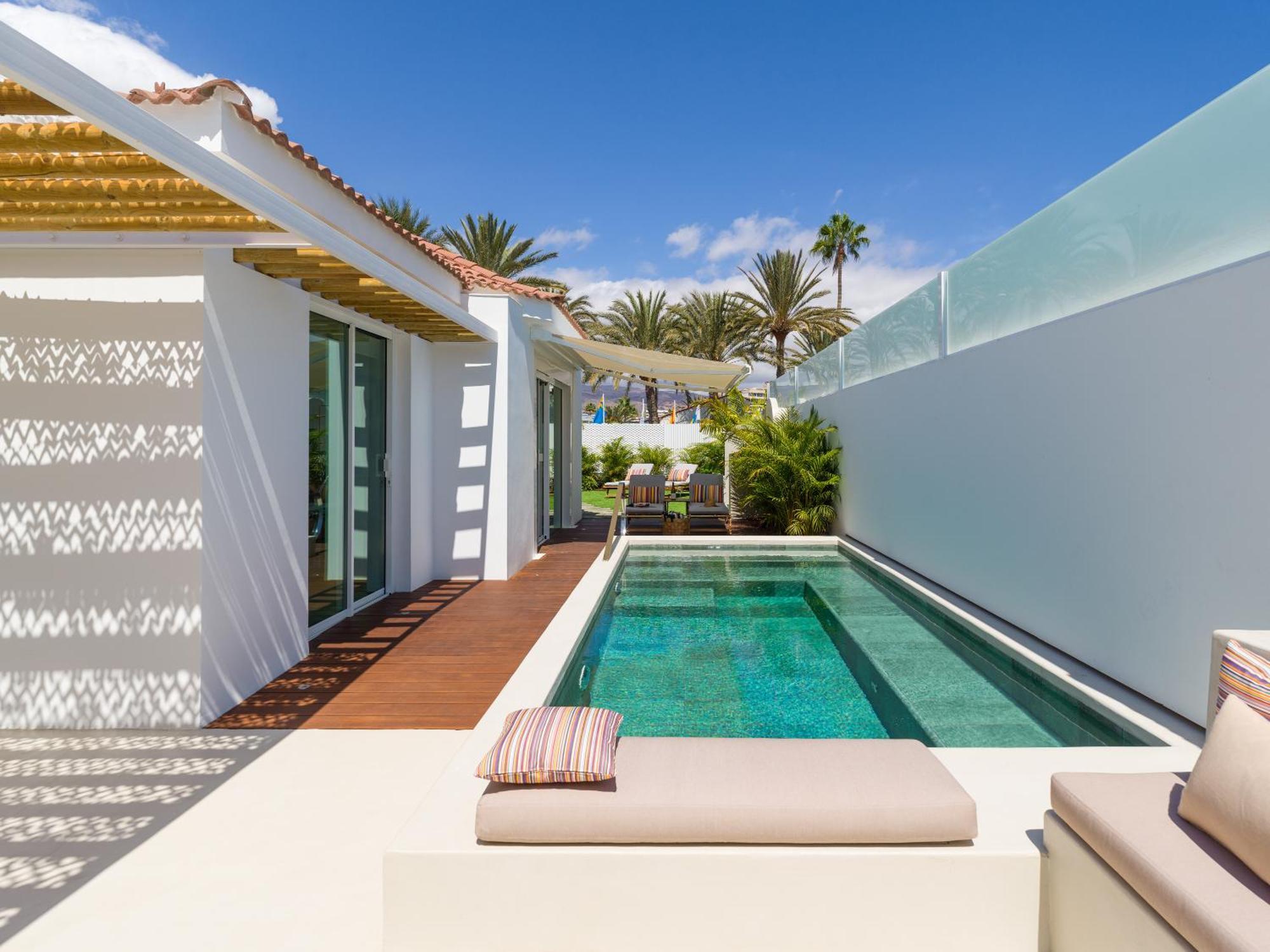 Miami Queens Villa With Private Pool By Tenpropertiesgc San Bartolome Bagian luar foto